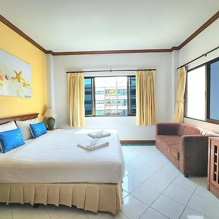 Sea Front Home Hotel - Patong Beach Exterior photo