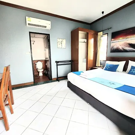Sea Front Home Hotel - Patong Beach Exterior photo