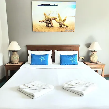 Sea Front Home Hotel - Patong Beach Exterior photo