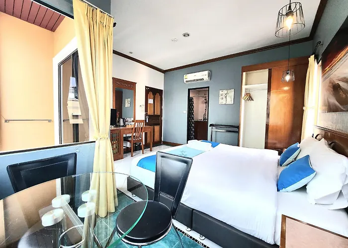 Sea Front Home Hotel - Patong Beach